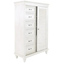 East Bay Gentleman's Chest