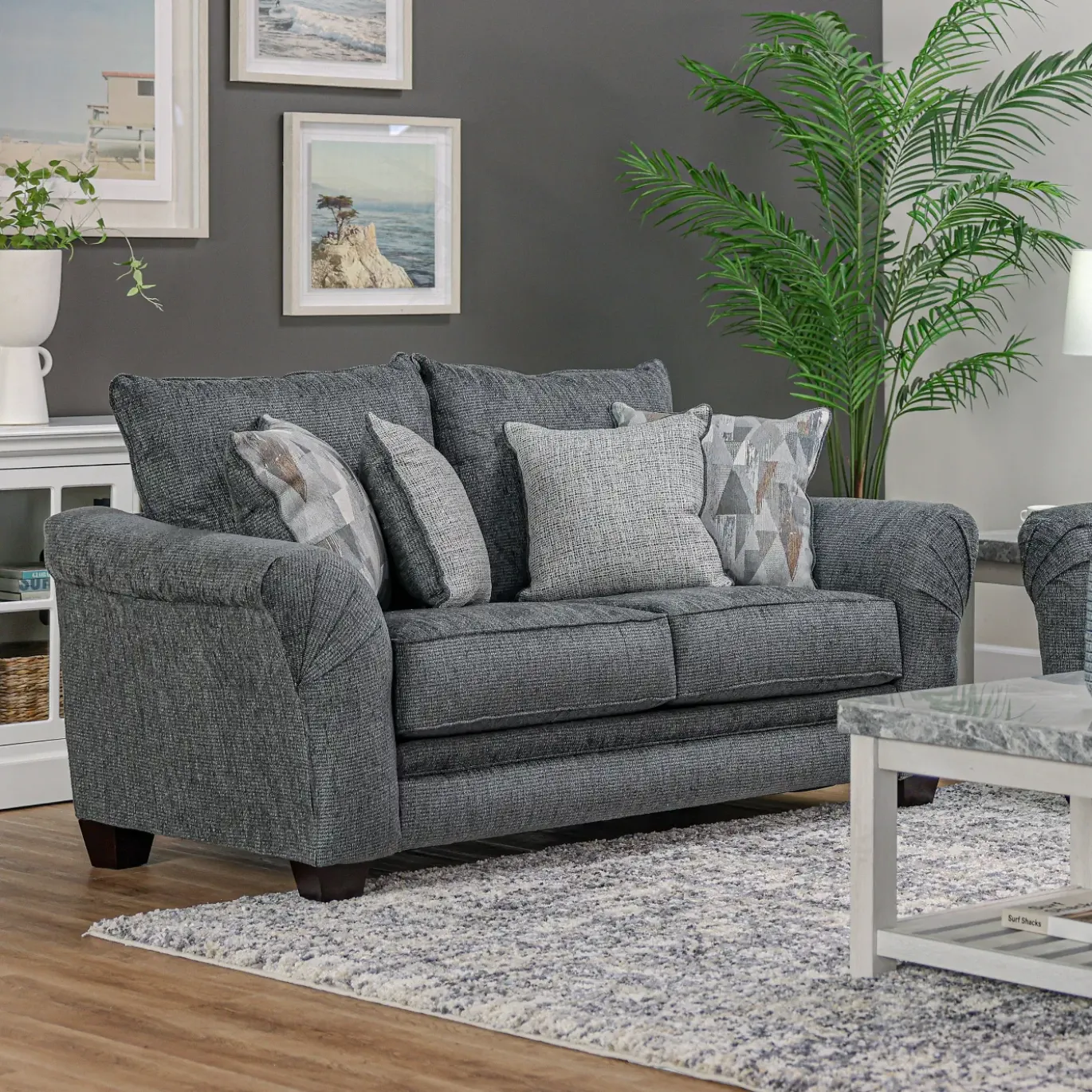 Relay Loveseat