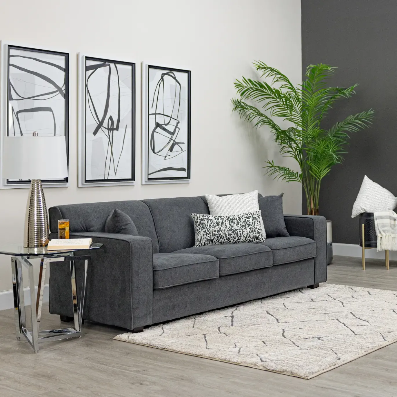 Rogue Sofa Sleeper Queen w/Mattress
