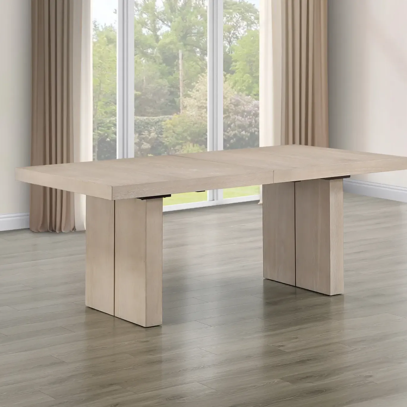 Winslow Extendable 78"-96" Dining Table